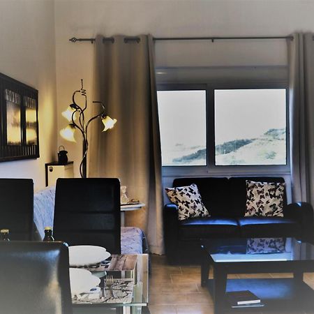 Thea Apartment Agia Marina  Екстер'єр фото