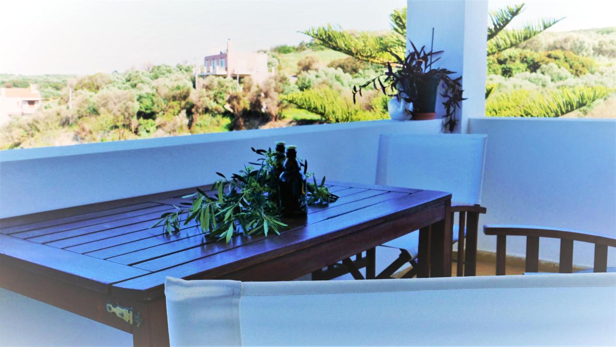 Thea Apartment Agia Marina  Екстер'єр фото